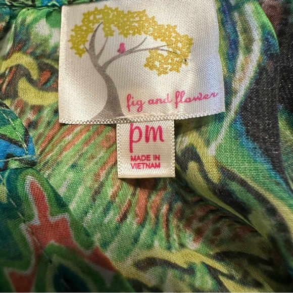 Fig & Flower Green Peacock Print Tie Top Size PM (B3 - Picture 4 of 9